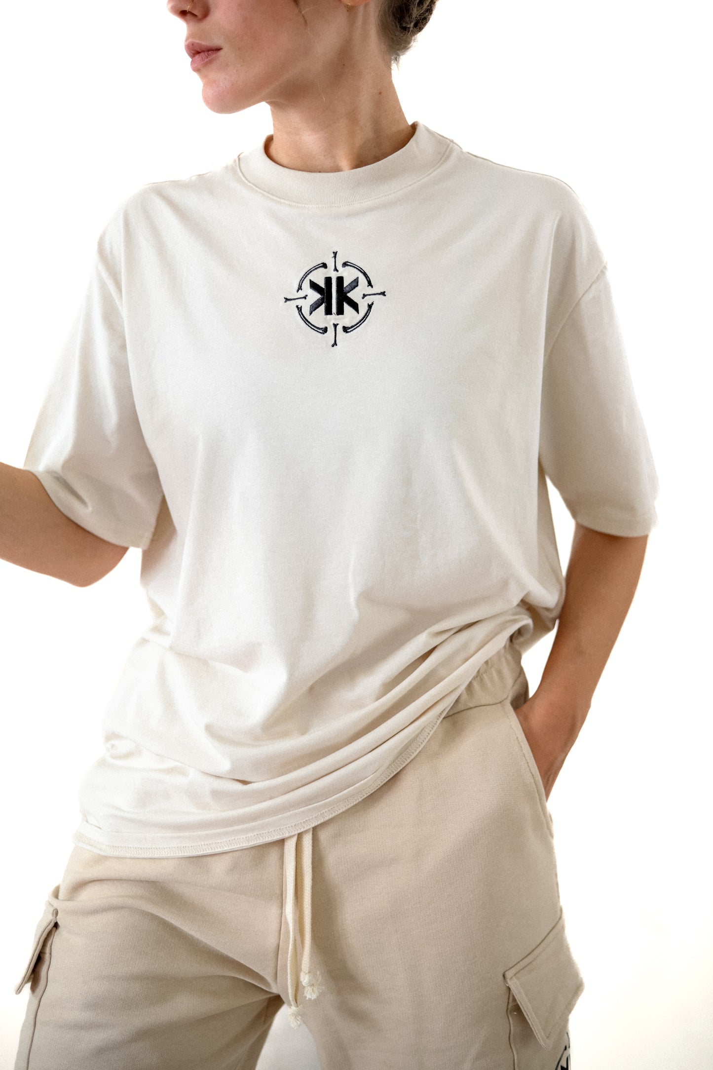 T-SHIRT KK – ESSENZIALE & STRETCH WHT